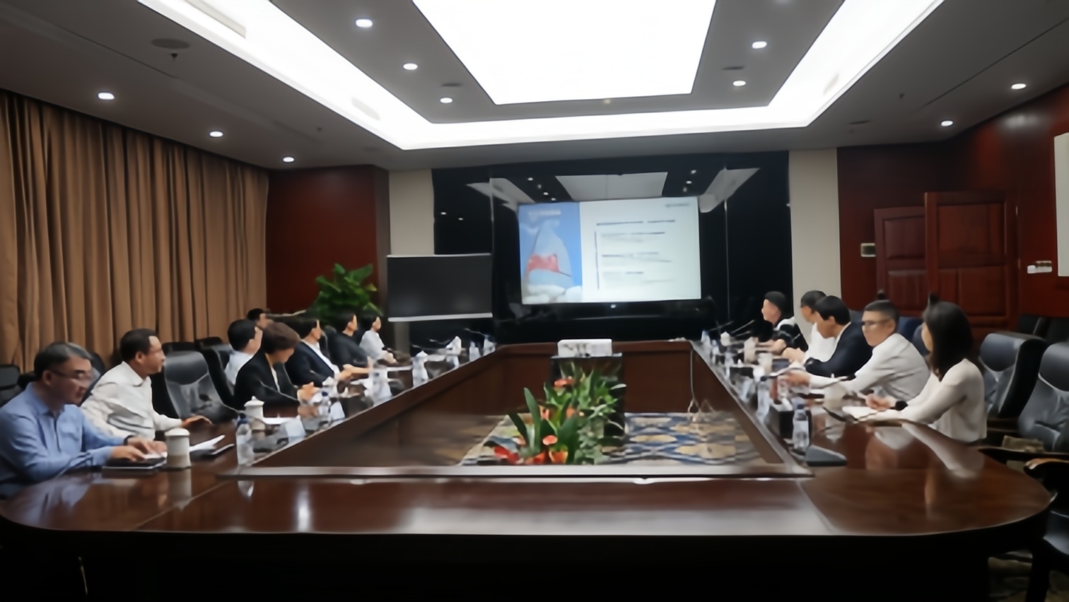 山東省副省長陳平到訪海王集團調研指導